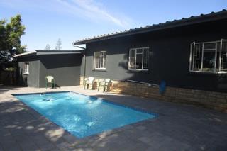 3 Bedroom Property for Sale in Mossel Bay Central Western Cape